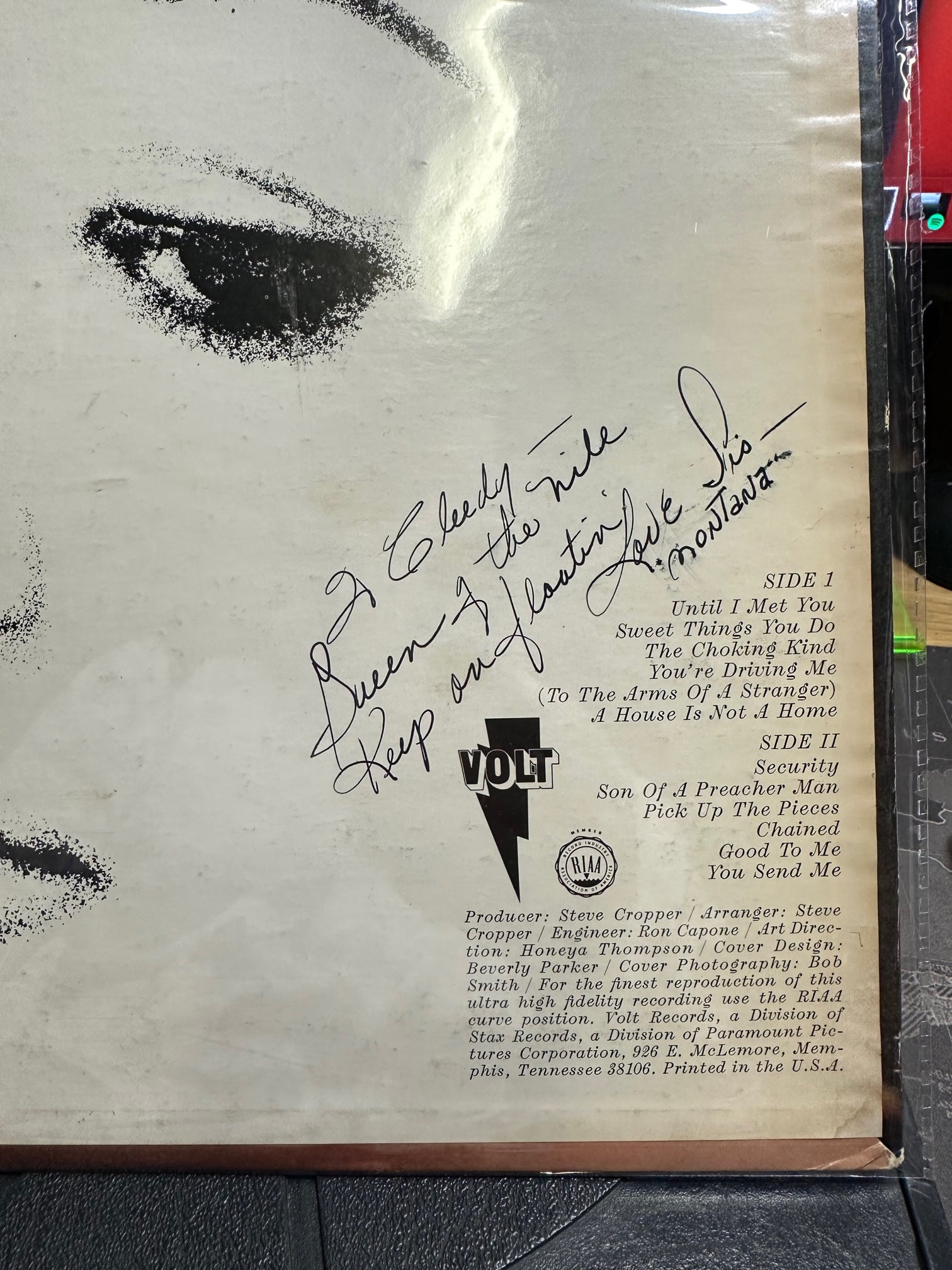 Autographed 1969 Volt Original Vinyl LP - Mavis Staples (VG+)