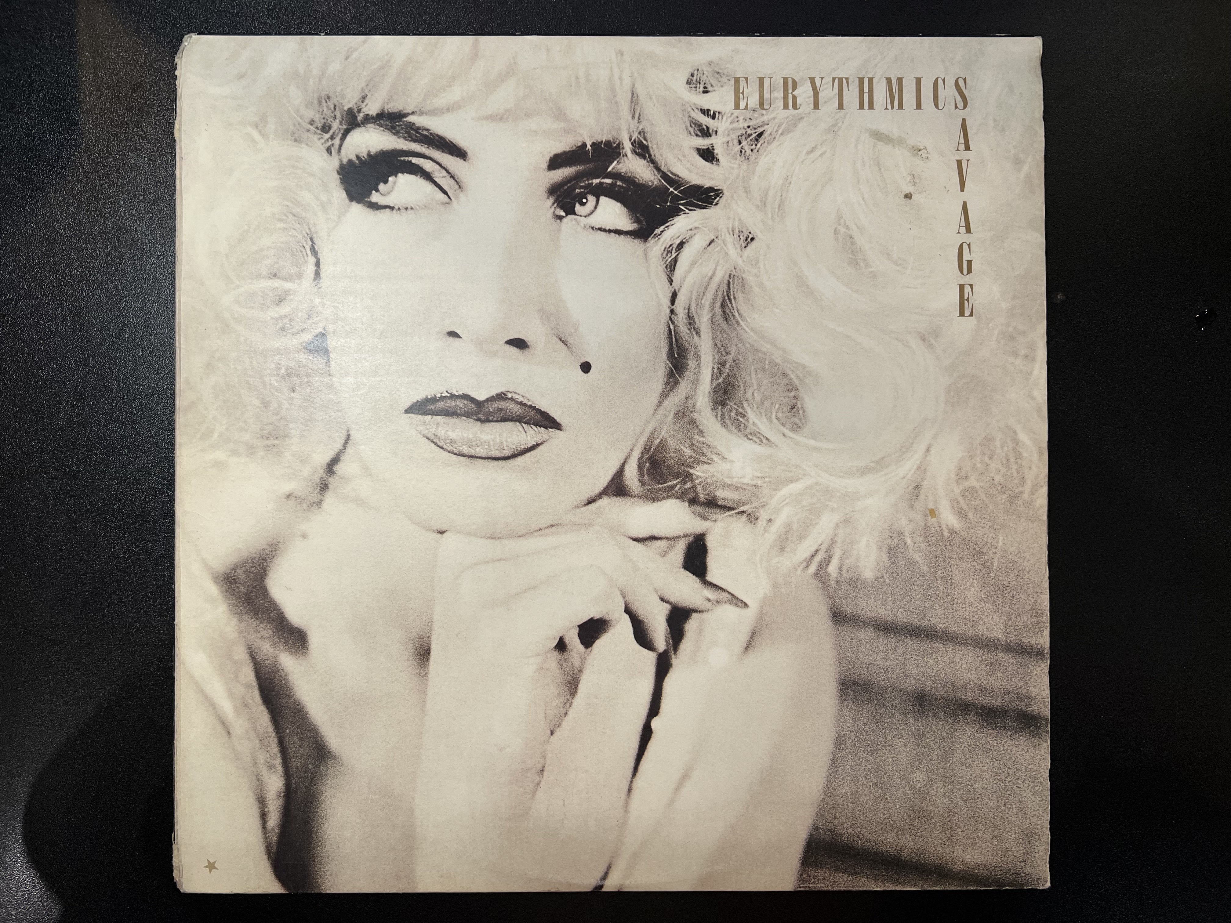 1987 RCA Victor USA Mint LP Vinyl - Eurythmics' Savage Pop Rock Album